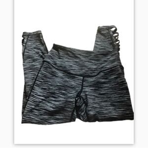 He Zella size small workout pants excellent condition see pics
